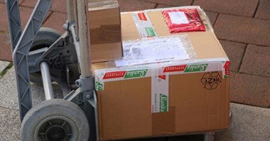 Polacy polubili automaty paczkowe 