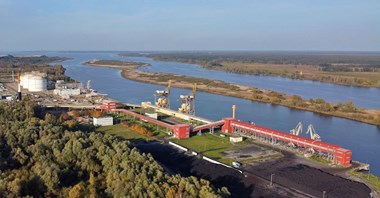 Dostęp koleją do Portu Police czekają ogromne zmiany