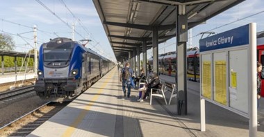 Koniec prac na LCS Łowicz w połowie 2023 r. Przyspieszą pociągi Warszawa - Poznań